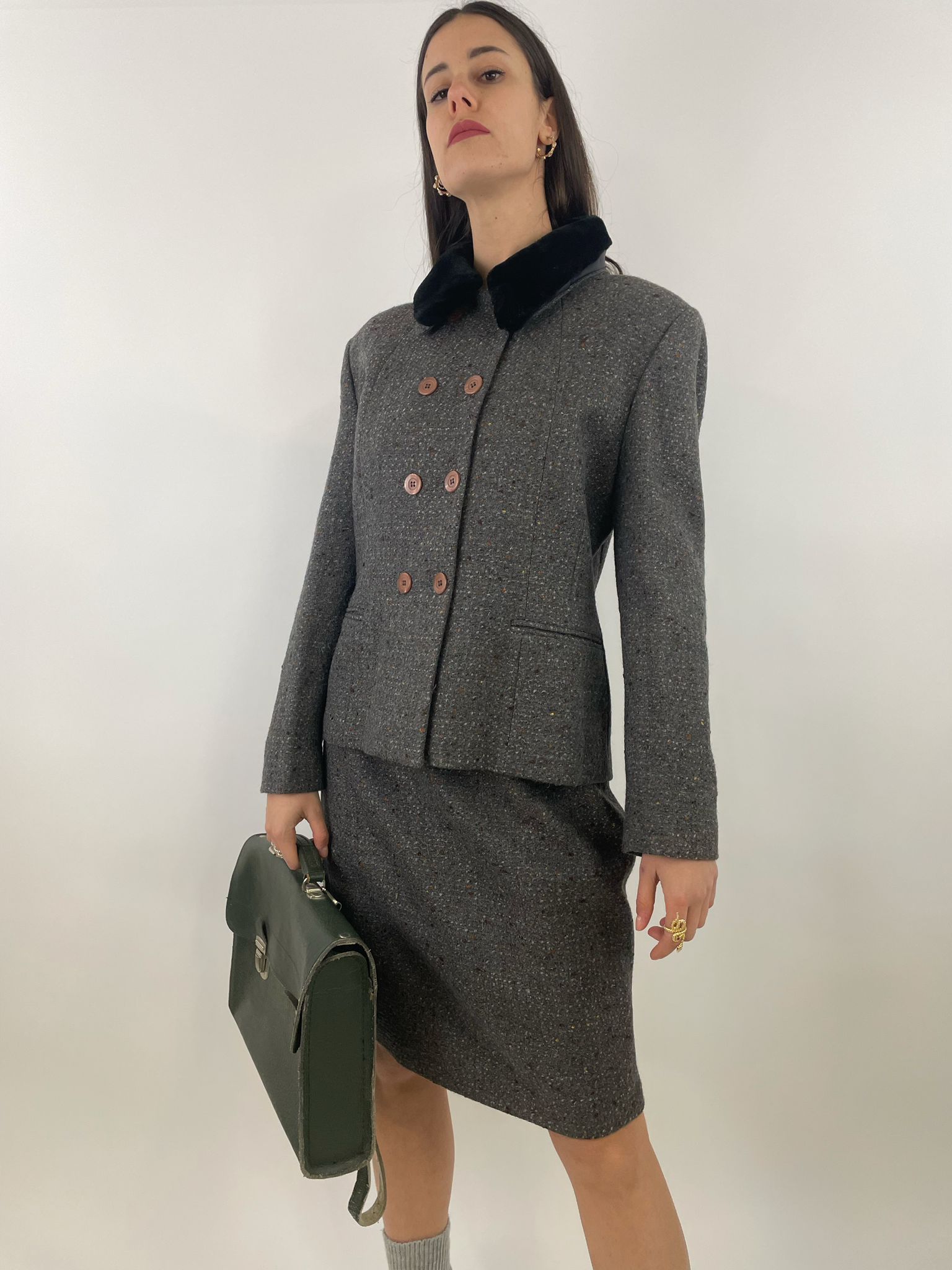 tailleur-anni-90-in-lana-colore-grigio-giacca-doppiopetto