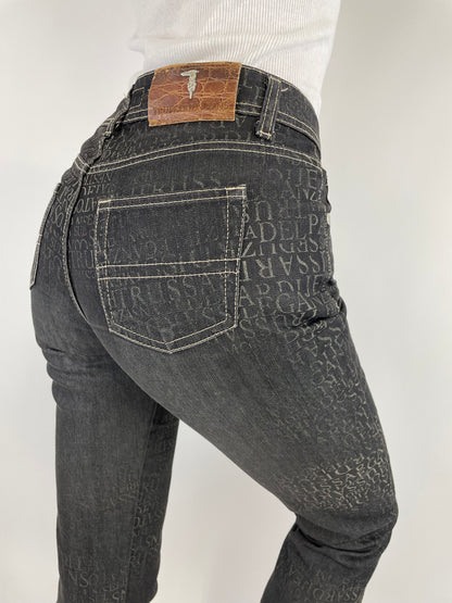 jeans-pinocchieto-con-logo-trussardi-colore-lavagna